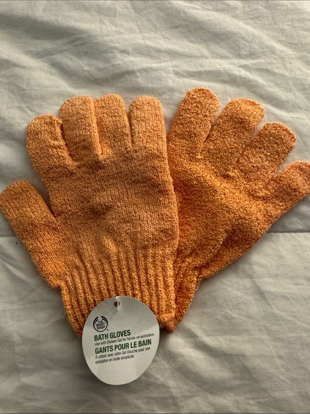 New with Tags! The Body Shop Orange Exfoliating Bath Gloves